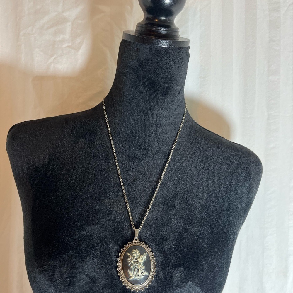 Vintage Fairy Cameo Pendant Necklace Silver Tone Filigree Floral Fantasy Jewelry - Picture 2 of 5